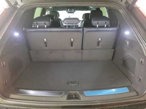 New 2025 Cadillac Escalade IQ Luxury 2 image 21