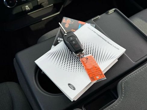 Used 2025 Ford F150 XLT w/ Equipment Group 301A Standard image 4