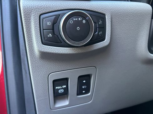 Used 2020 Ford F150 XLT w/ Equipment Group 302A Luxury AWD/4WD image 19