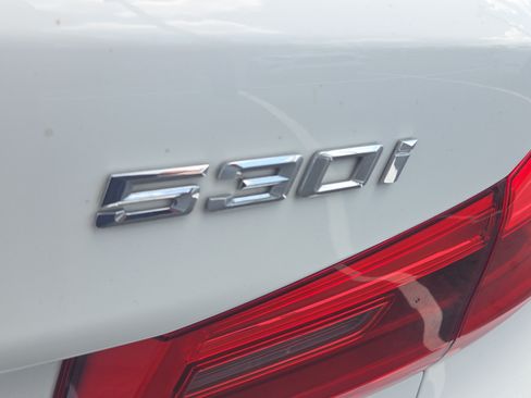 Used 2020 BMW 530i w/ Convenience Package RWD image 37