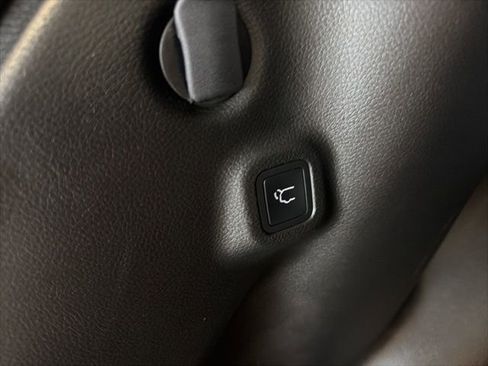 Used 2022 Jeep Compass Latitude w/ Convenience Group image 15