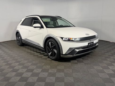 Used 2025 Hyundai Ioniq 5 Limited RWD image 3