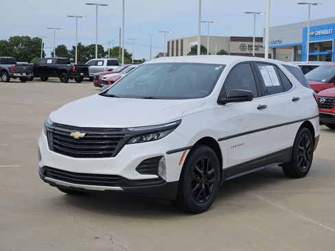 Used 2022 Chevrolet Equinox LT FWD image 4
