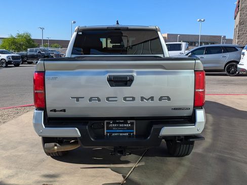 Used 2024 Toyota Tacoma TRD Sport w/ TRD Sport Upgrade Package AWD/4WD image 4