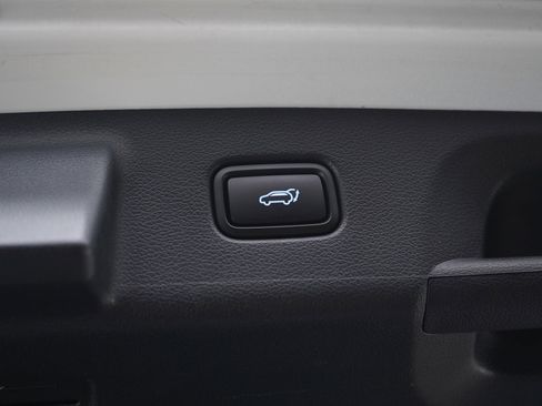 Used 2025 Hyundai Palisade Limited image 20