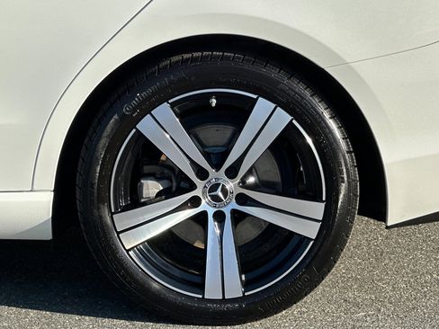 Certified 2025 Mercedes-Benz C 300 Sedan image 32