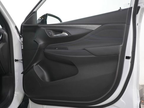 Used 2024 Buick Envista Sport Touring w/ Experience Buick Package FWD image 5