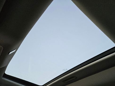 Used 2012 RAM 3500 Laramie w/ Cold Weather Group image 18