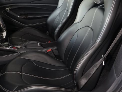 Used 2022 Ferrari F8 Tributo image 11