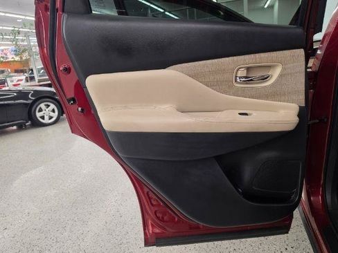 Used 2020 Nissan Murano SV FWD image 34