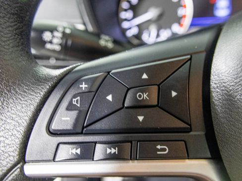 Used 2022 Nissan Altima 2.5 SV AWD/4WD image 30
