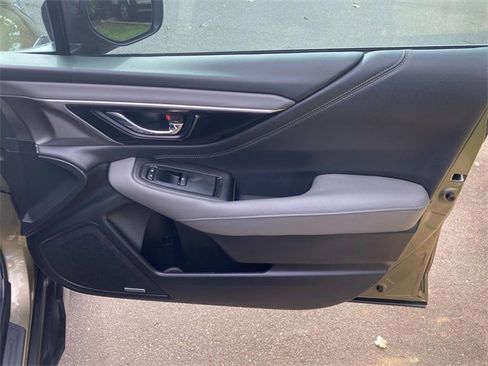 Used 2025 Subaru Outback Onyx Edition XT image 35