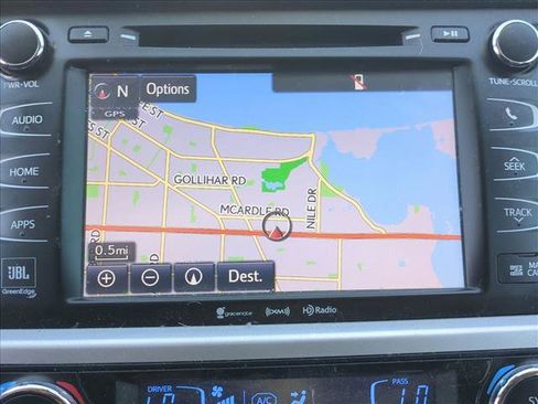 Used 2016 Toyota Highlander Limited image 12