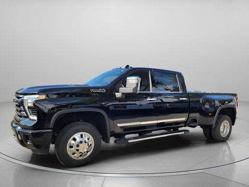 New 2026 Chevrolet Silverado 3500 High Country w/ High Country Premium Package image 2