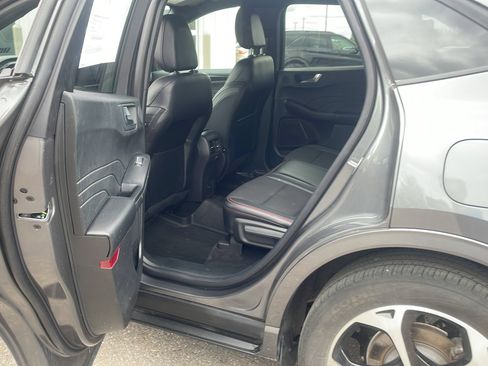 Used 2023 Ford Escape ST-Line Select w/ Tech Pack #2 AWD/4WD image 27