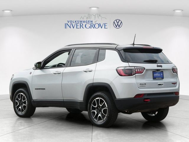 Used 2024 Jeep Compass Trailhawk AWD/4WD image 5