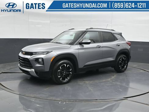 Used 2023 Chevrolet TrailBlazer LT FWD image 6
