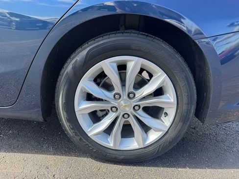 Used 2022 Chevrolet Malibu LT FWD image 17