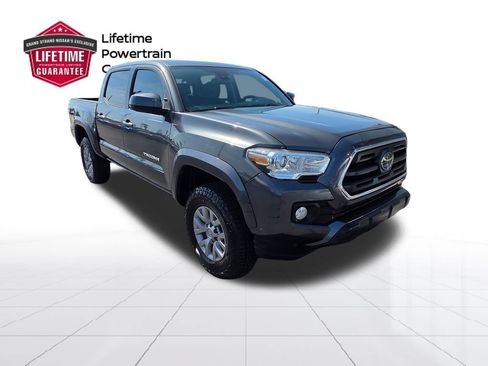 Used 2019 Toyota Tacoma SR5 RWD image 5