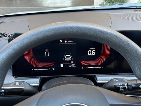 Used 2025 Kia K5 LXS FWD image 39
