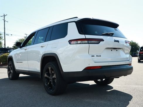 Used 2023 Jeep Grand Cherokee L Laredo AWD/4WD image 8