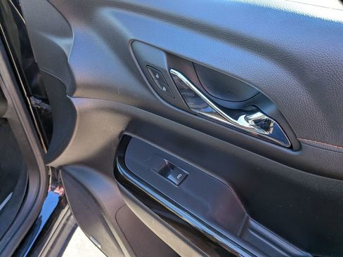 Certified 2022 GMC Acadia AT4 image 30