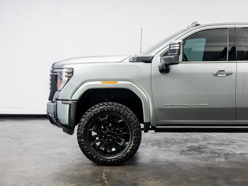 Used 2024 GMC Sierra 2500 Denali Ultimate image 56