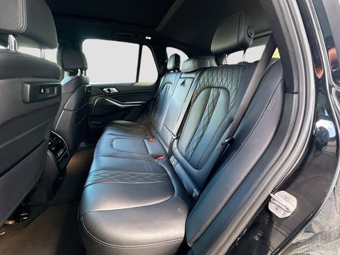 Used 2022 BMW X5 xDrive45e w/ M Sport Package image 25