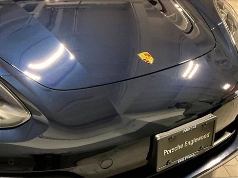 Certified 2022 Porsche Panamera 4 Platinum Edition image 32