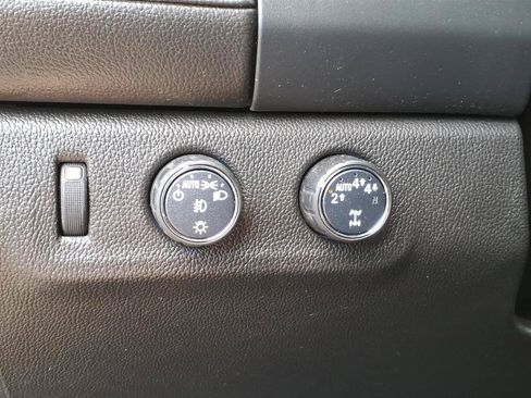 Used 2022 GMC Canyon AT4 w/ Driver Alert Package AWD/4WD image 6