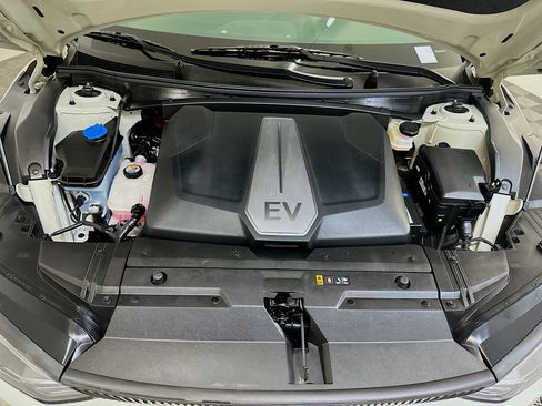 Used 2023 Kia EV6 Wind w/ Wind Technology Package AWD/4WD image 35