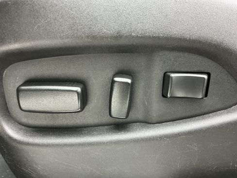 Used 2016 Cadillac SRX Luxury w/ Driver Awareness Package AWD/4WD image 40