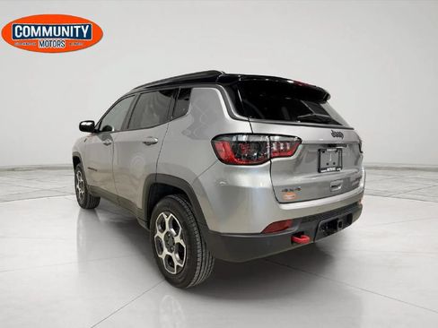 Used 2022 Jeep Compass Trailhawk w/ Sun and Sound Group AWD/4WD image 5