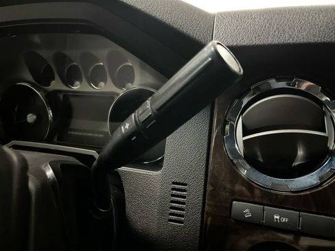 Used 2014 Ford F350 Platinum image 21