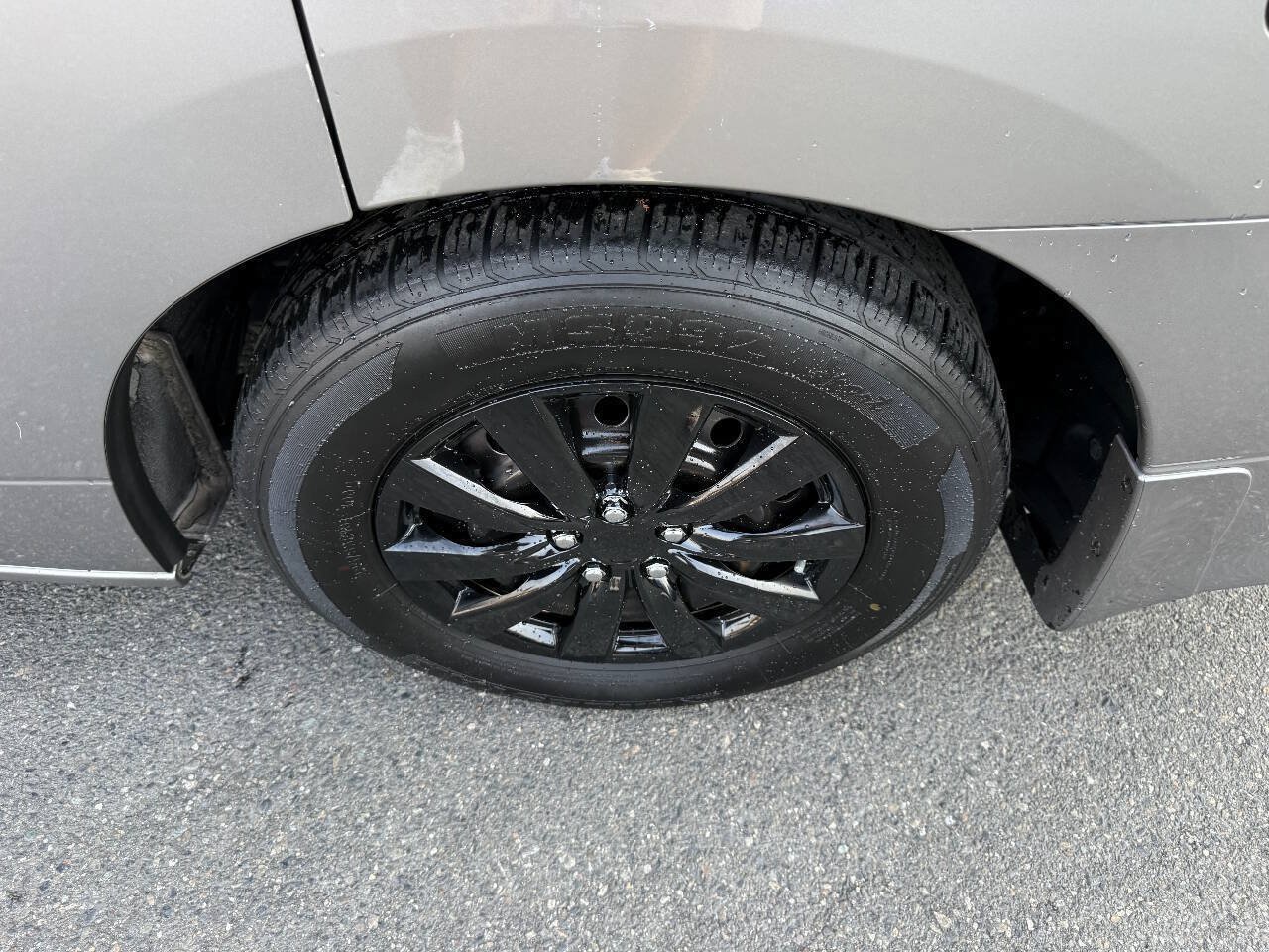 Used 2012 Nissan Quest S FWD image 9