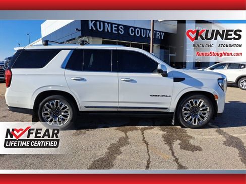 Used 2023 GMC Yukon Denali Ultimate w/ LPO, Floor Liner Package image 11