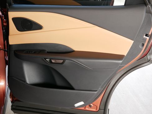 Used 2025 Lexus RX 350 FWD image 18