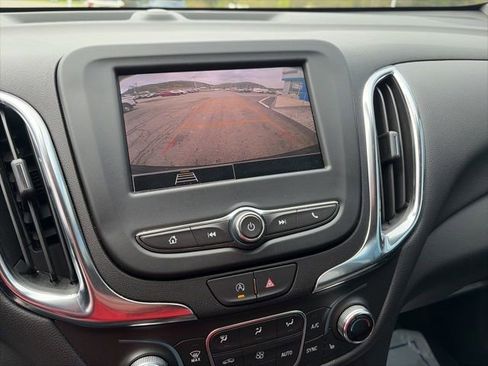 Used 2024 Chevrolet Equinox LT AWD/4WD image 5