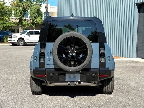New 2026 Land Rover Defender 110 X-Dynamic SE AWD/4WD image 4