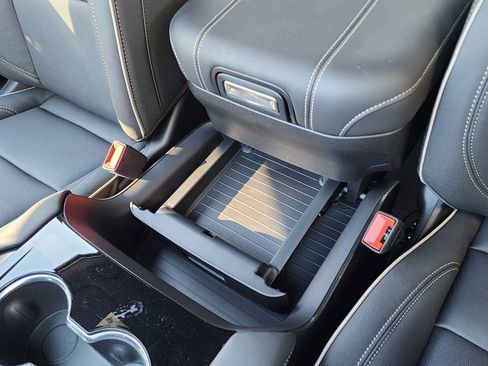 New 2026 GMC Yukon Elevation image 36