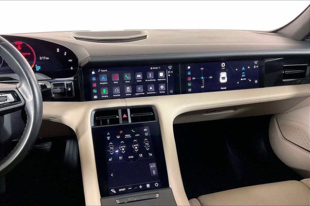 Used 2023 Porsche Taycan RWD image 5