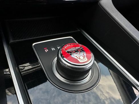 Used 2018 Jaguar F-PACE Premium AWD/4WD image 29