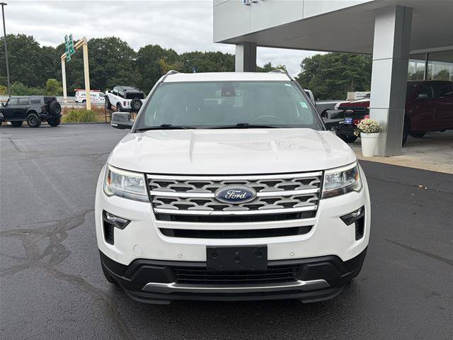 Certified 2018 Ford Explorer XLT w/ Equipment Group 202A AWD/4WD image 2