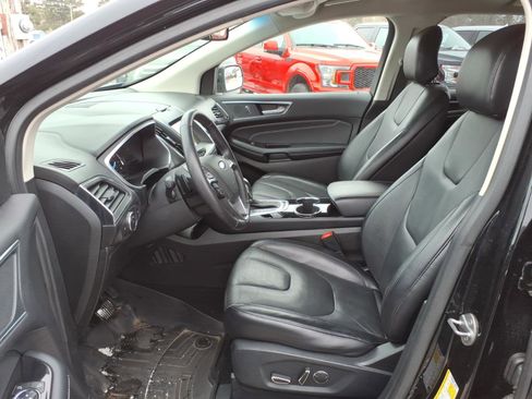 Used 2018 Ford Edge Titanium image 13