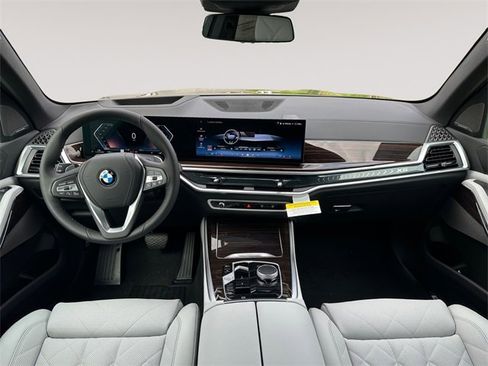 New 2026 BMW X5 xDrive40i w/ Climate Comfort Package image 10