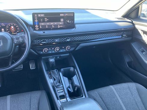 Used 2024 Honda Accord Sport image 15