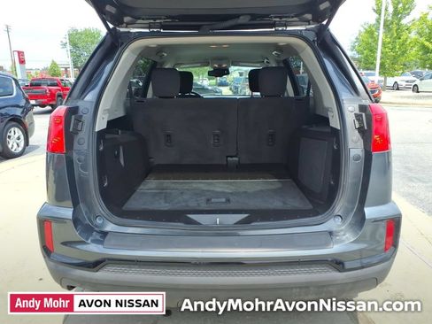Used 2017 GMC Terrain SLE w/ Nightfall Package AWD/4WD image 9