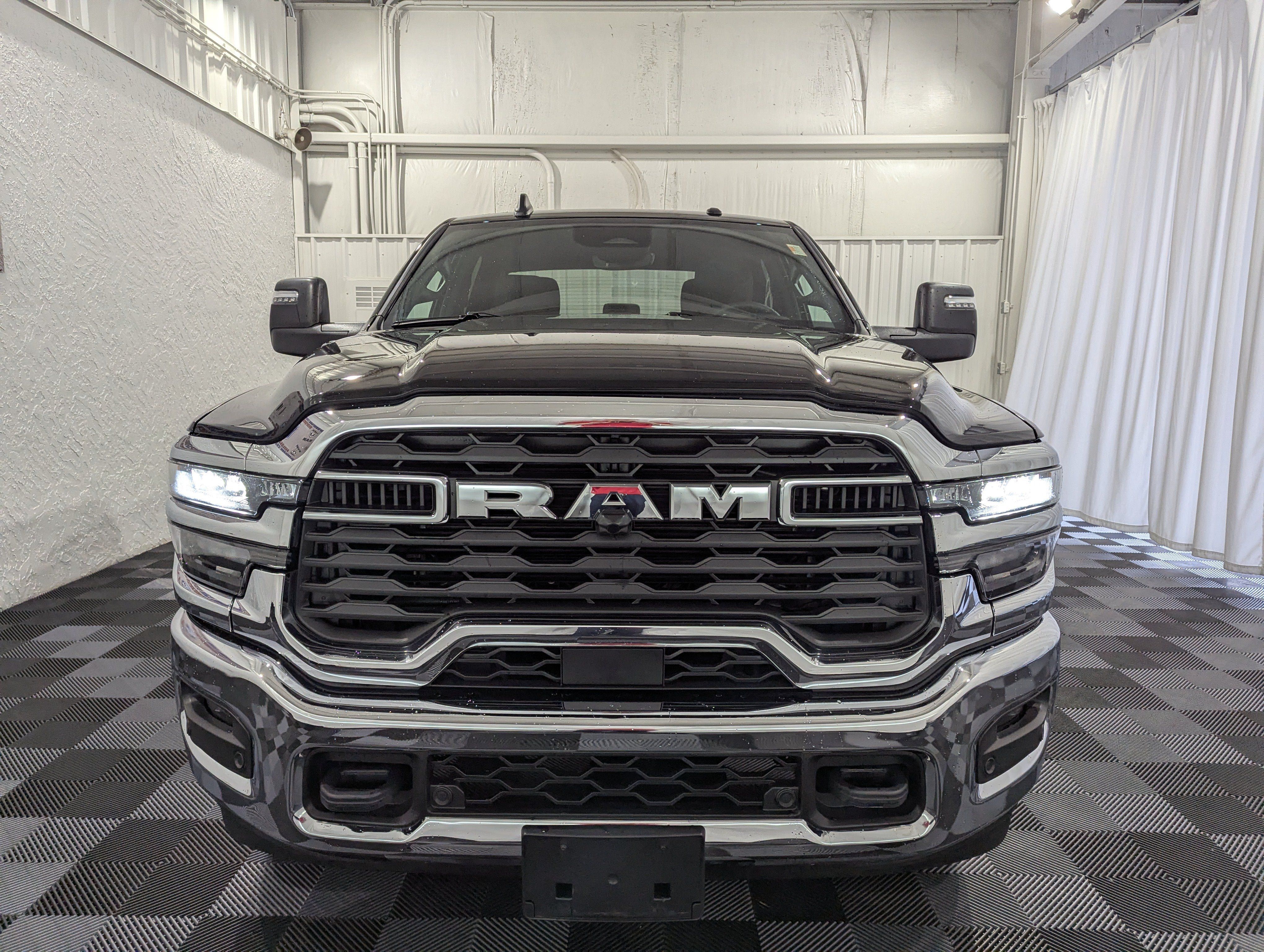 Used 2026 RAM 2500 Big Horn AWD/4WD image 4