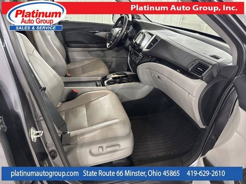 Used 2017 Honda Pilot Elite image 38