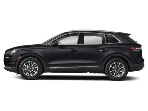 Used 2023 Lincoln Nautilus FWD w/ Premium Package image 3